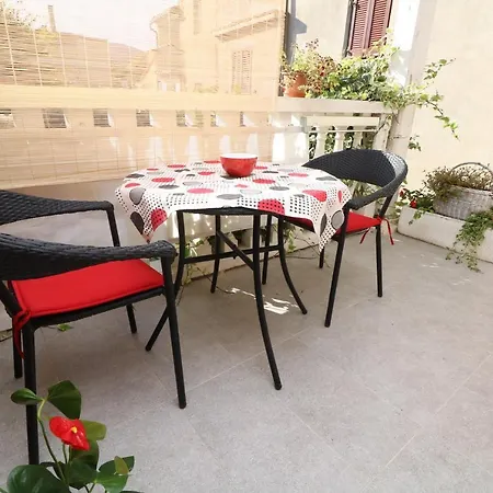 Studio Jasenka Apartamento Baška